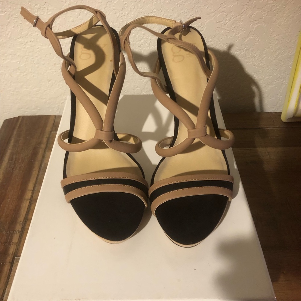 GX by Gwen Stefani Black and Tan Heels